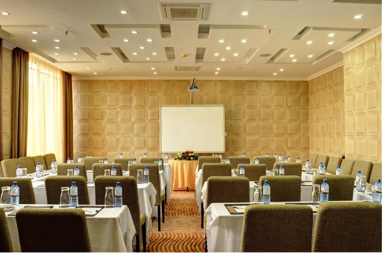The White Rhino Hotel Nyeri Εξωτερικό φωτογραφία